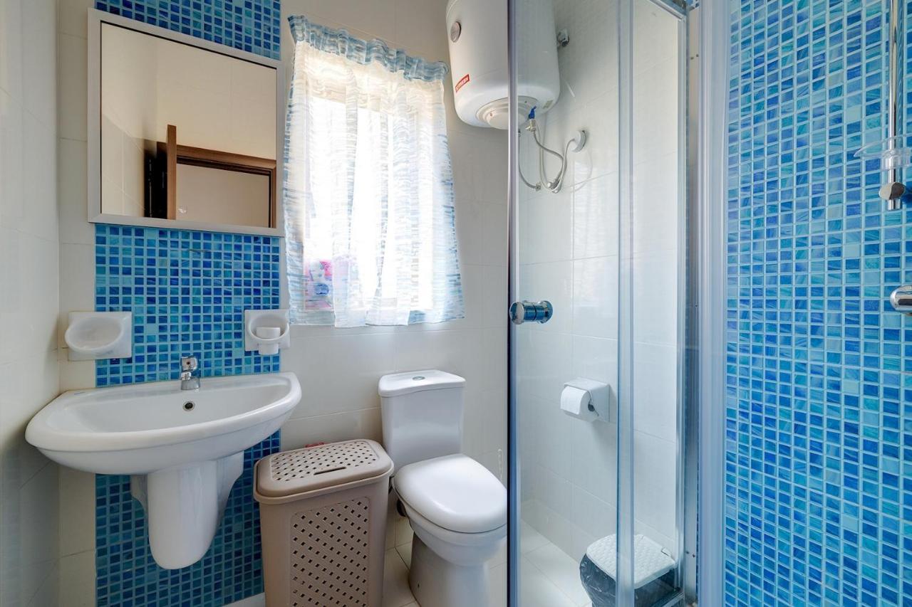 Idyllic Apartment Steps From The Promenade Sliema Exterior foto